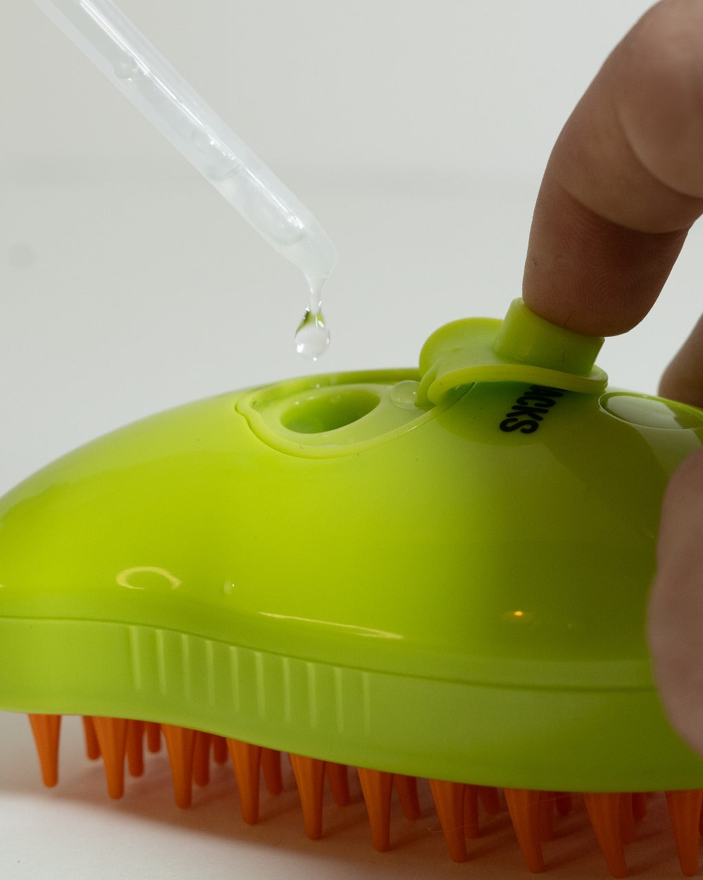 Pet Spray Massage Brush